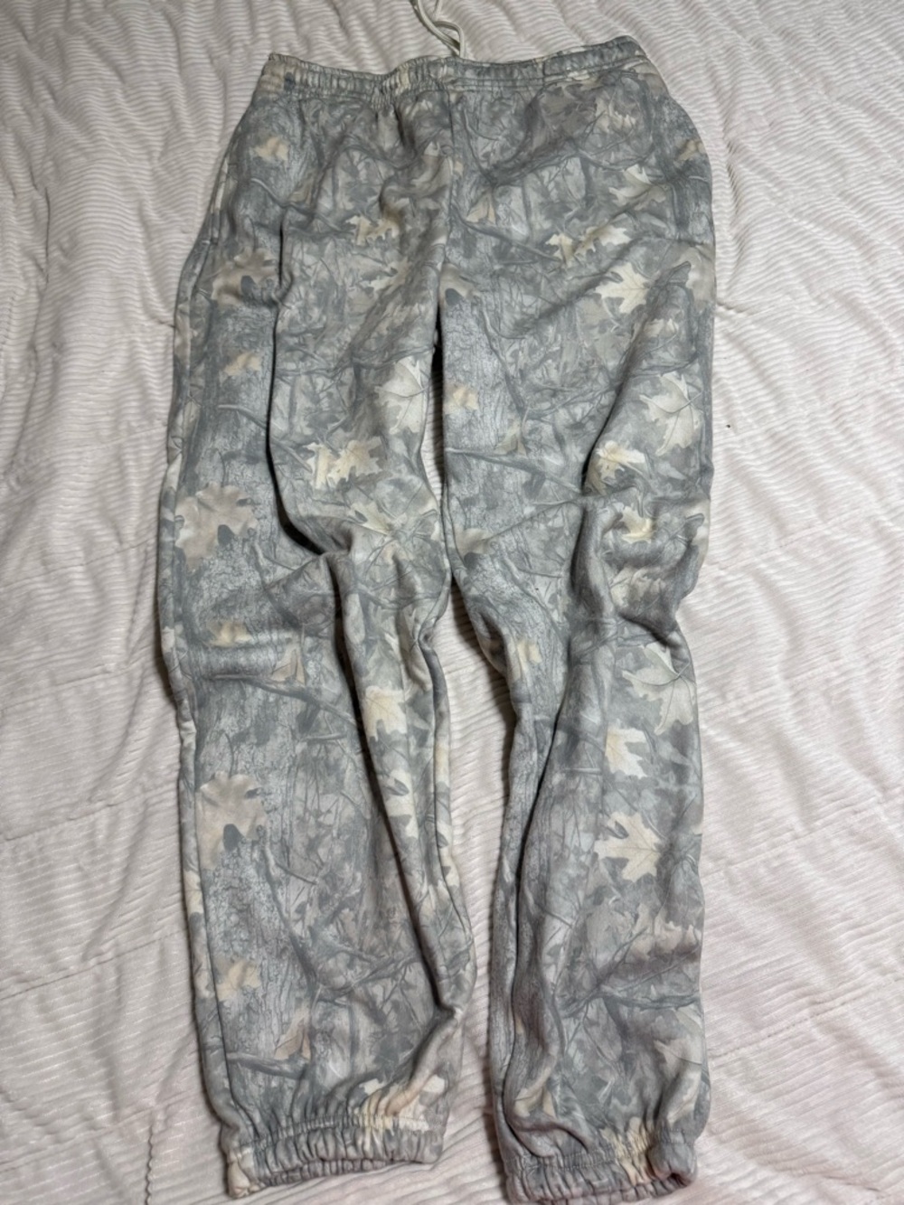 Gray Leaf-Print Jogger Sweatpants